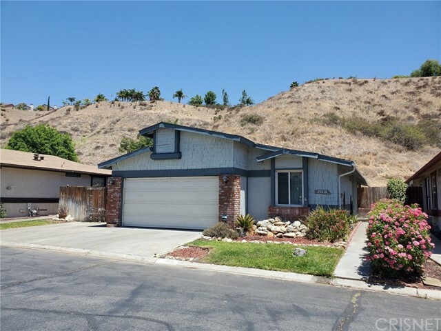 Property Photo:  32018 Quartz Lane  CA 91384 