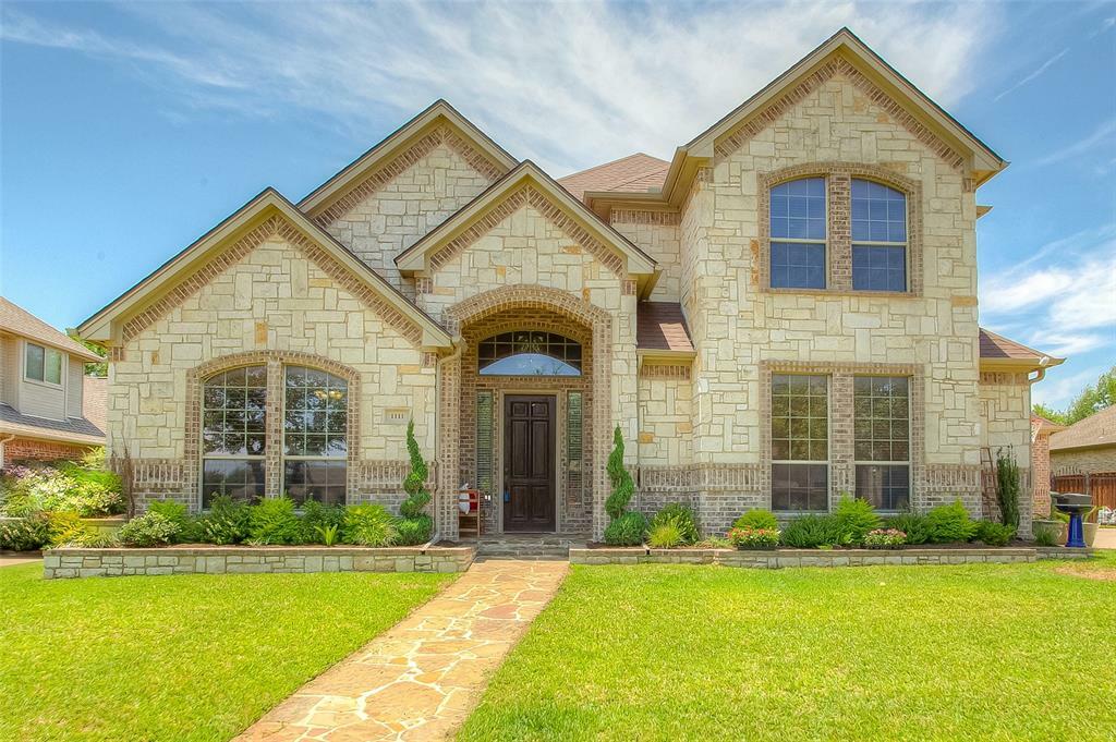 Property Photo:  1111 Chesapeake Drive  TX 76063 