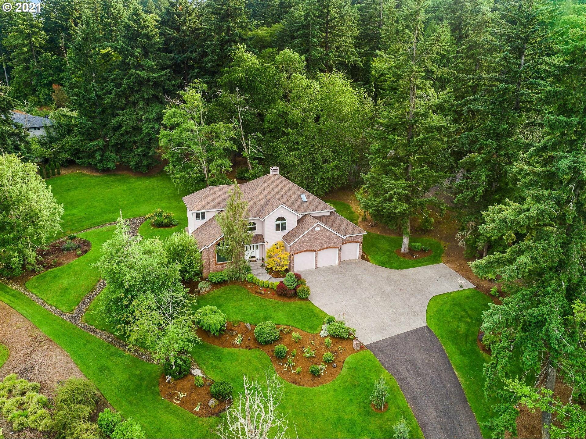 Property Photo:  16888 SE Wooded Heights Dr  OR 97086 