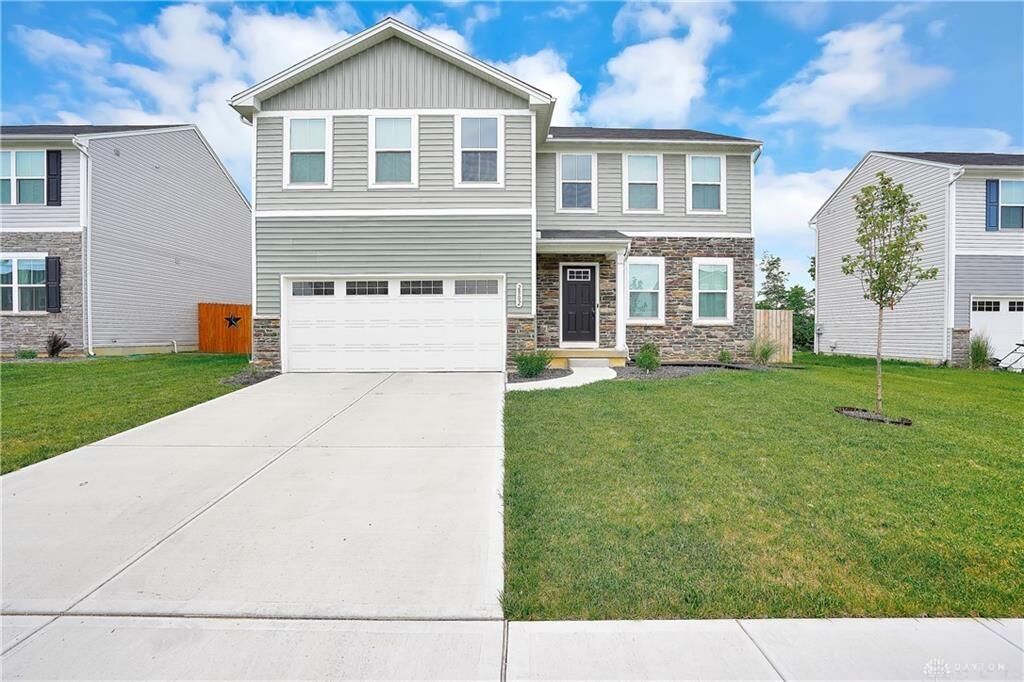 Property Photo: 2802 Kingman Drive OH 45385