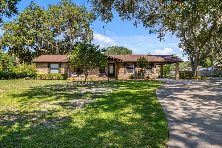 Property Photo:  1819 King Edward Drive  FL 34744 