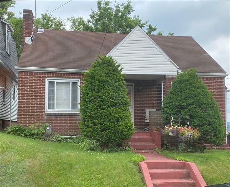 Property Photo:  309 Deer Ln  PA 15074 