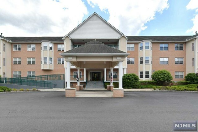 Property Photo:  401 Dercole Court 310  NJ 07648 