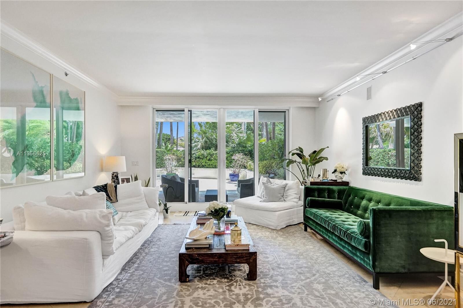 Property Photo:  791 Crandon Blvd 202  FL 33149
