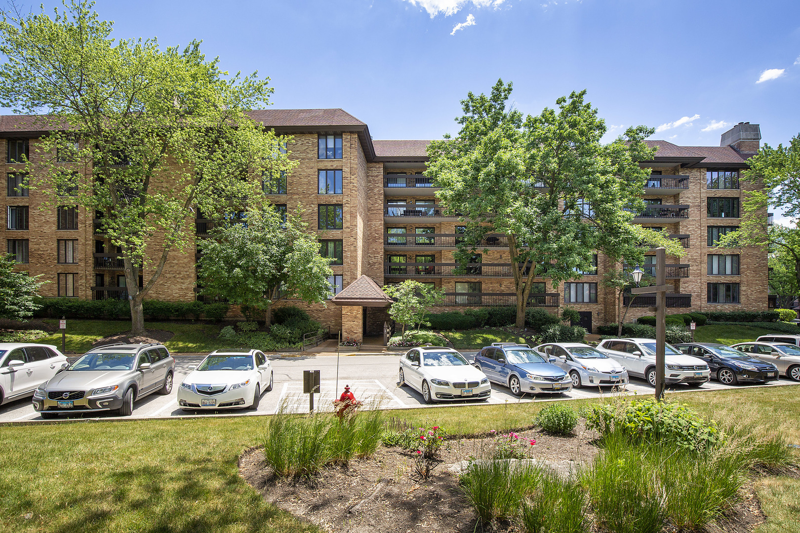 Property Photo:  1671 Mission Hills Road 305  IL 60062 