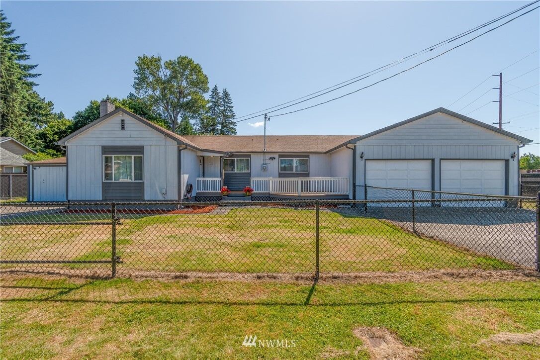 Property Photo:  3228 Nebraska Street  WA 98632 