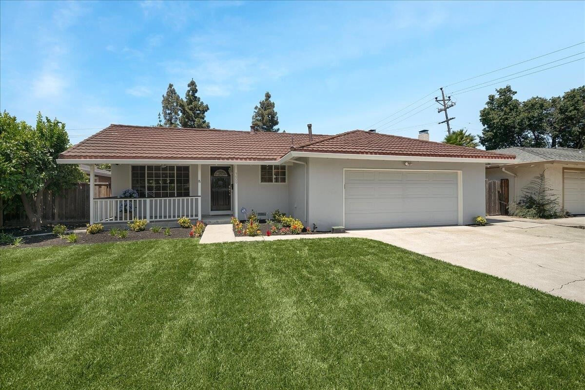 Property Photo: 5609 Indian Avenue CA 95123