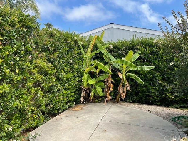 Property Photo: 93 Yorktown 93 CA 92660