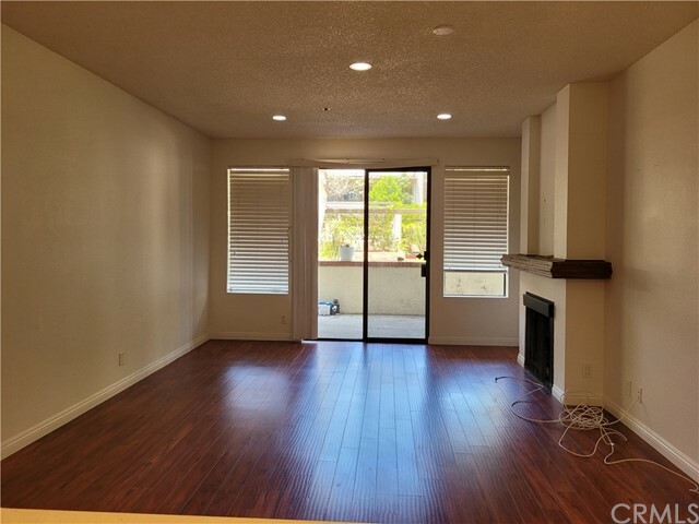 Property Photo:  2563 Plaza Del Amo 107  CA 90503 