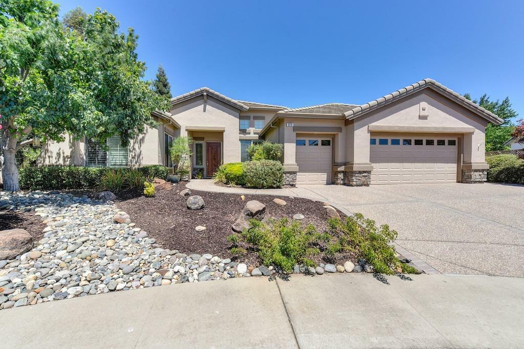 Property Photo:  325 Windmill Court  CA 95648 