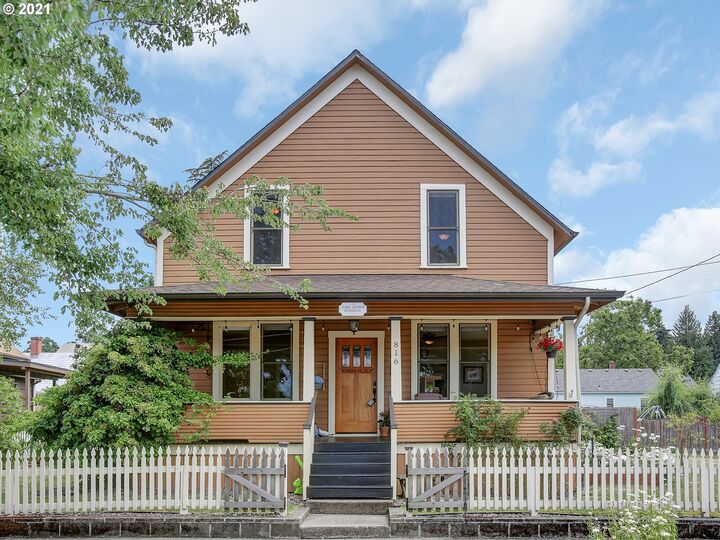 816 Jq Adams St  Oregon City OR 97045 photo