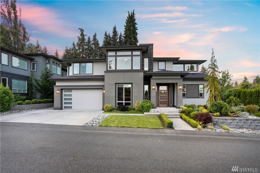 Property Photo:  7 226th Place SW  WA 98021 