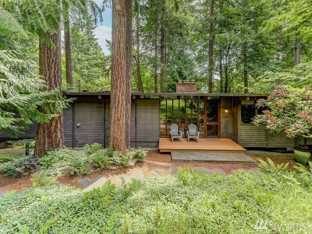 Property Photo: 6627 NE 196th St Dr WA 98028