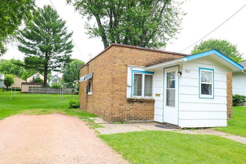 Property Photo:  212 West Edison Street  WI 54449 