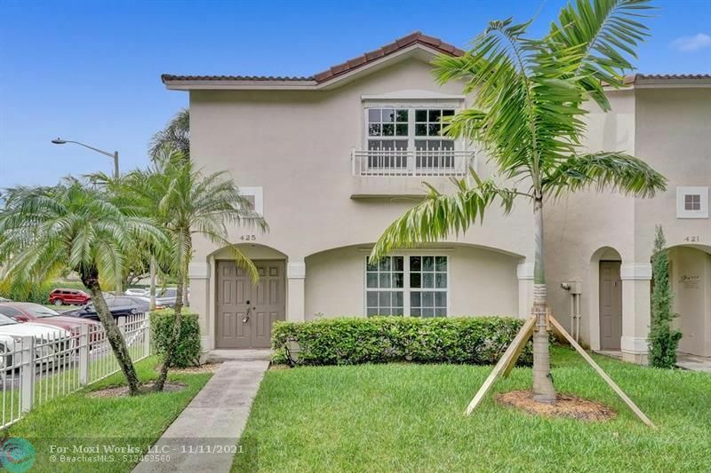 Property Photo:  425 NW 109th Ave .  FL 33026 