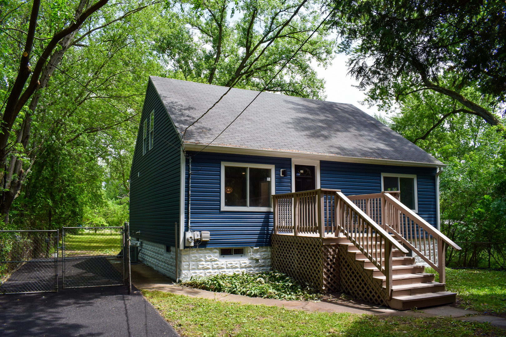 Property Photo: 38481 N 9th Street IL 60081