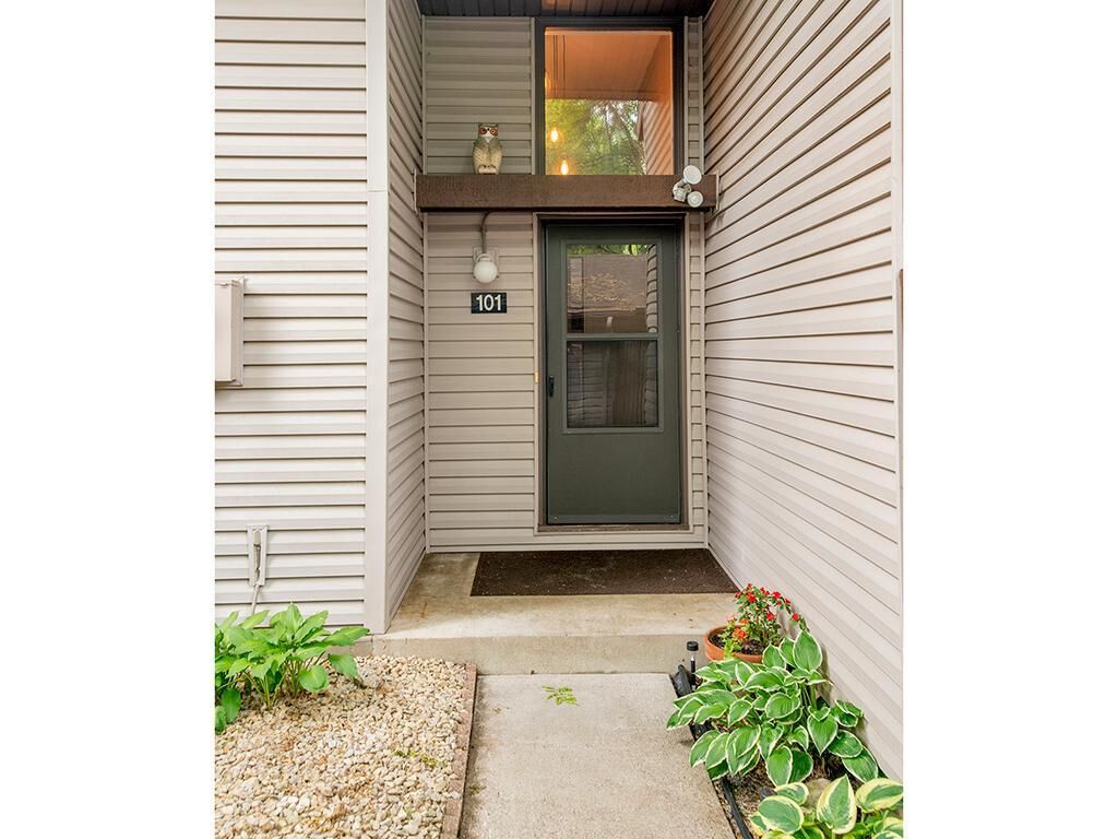 Property Photo:  101 River Woods Lane  MN 55337 