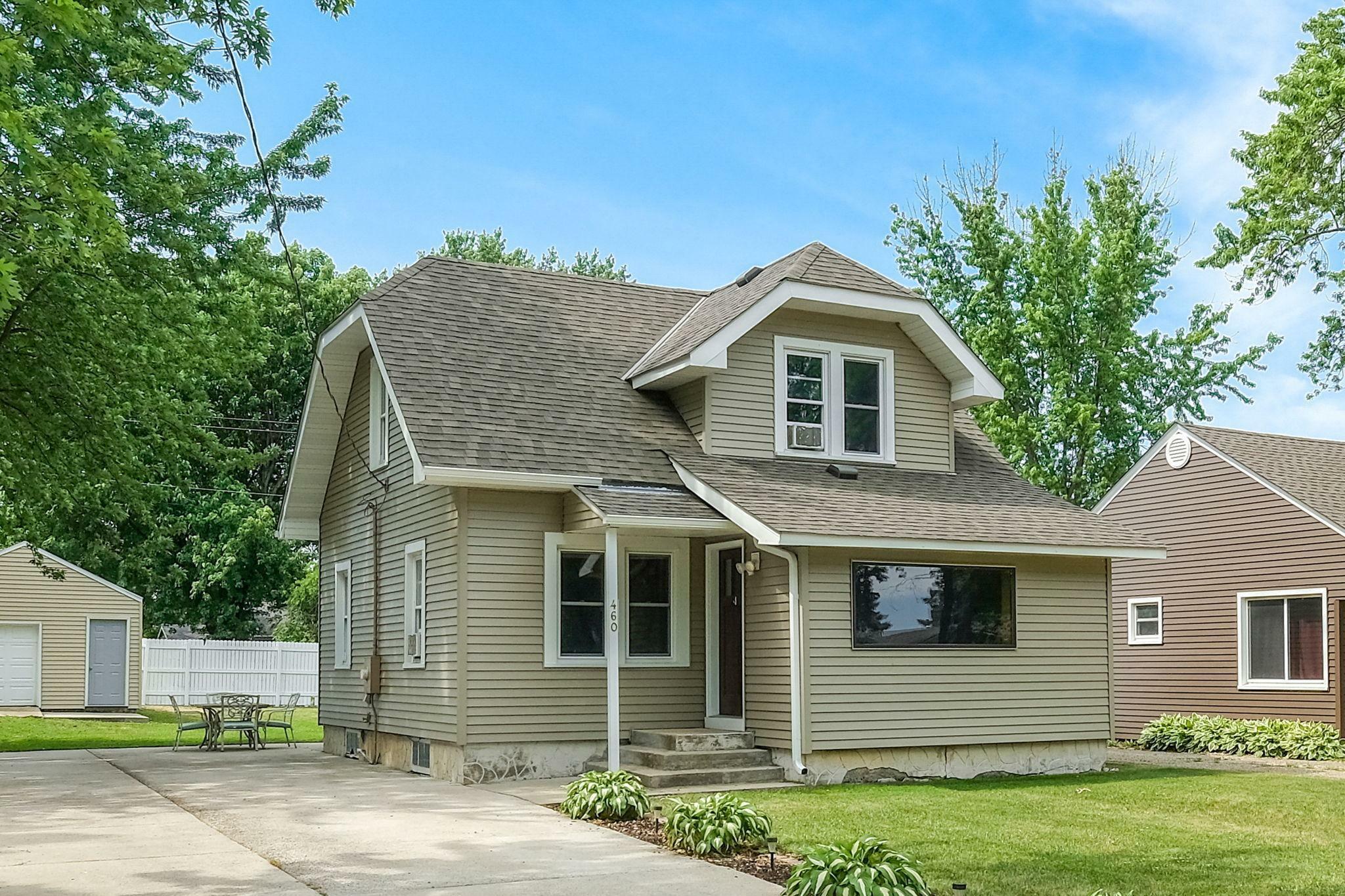 Property Photo:  460 Hazel Avenue E  MN 55353 