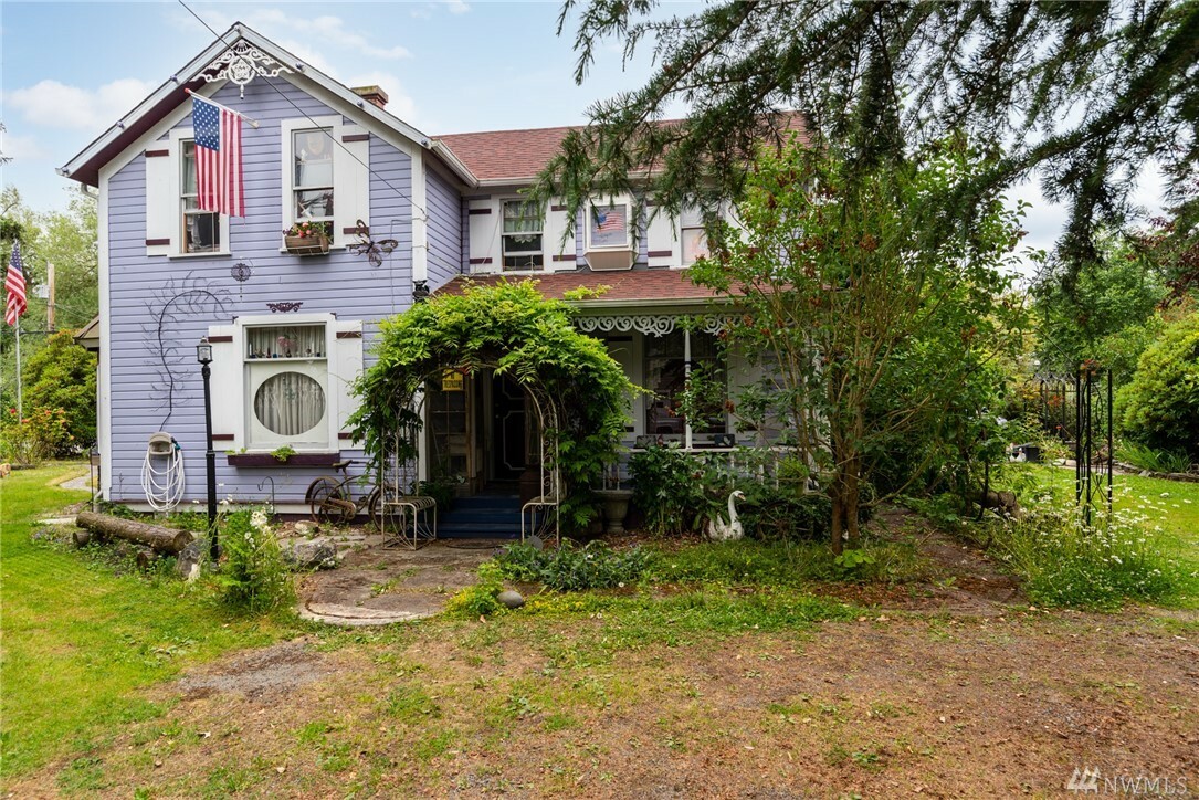 Property Photo:  730 E Sharon Ave  WA 98233 