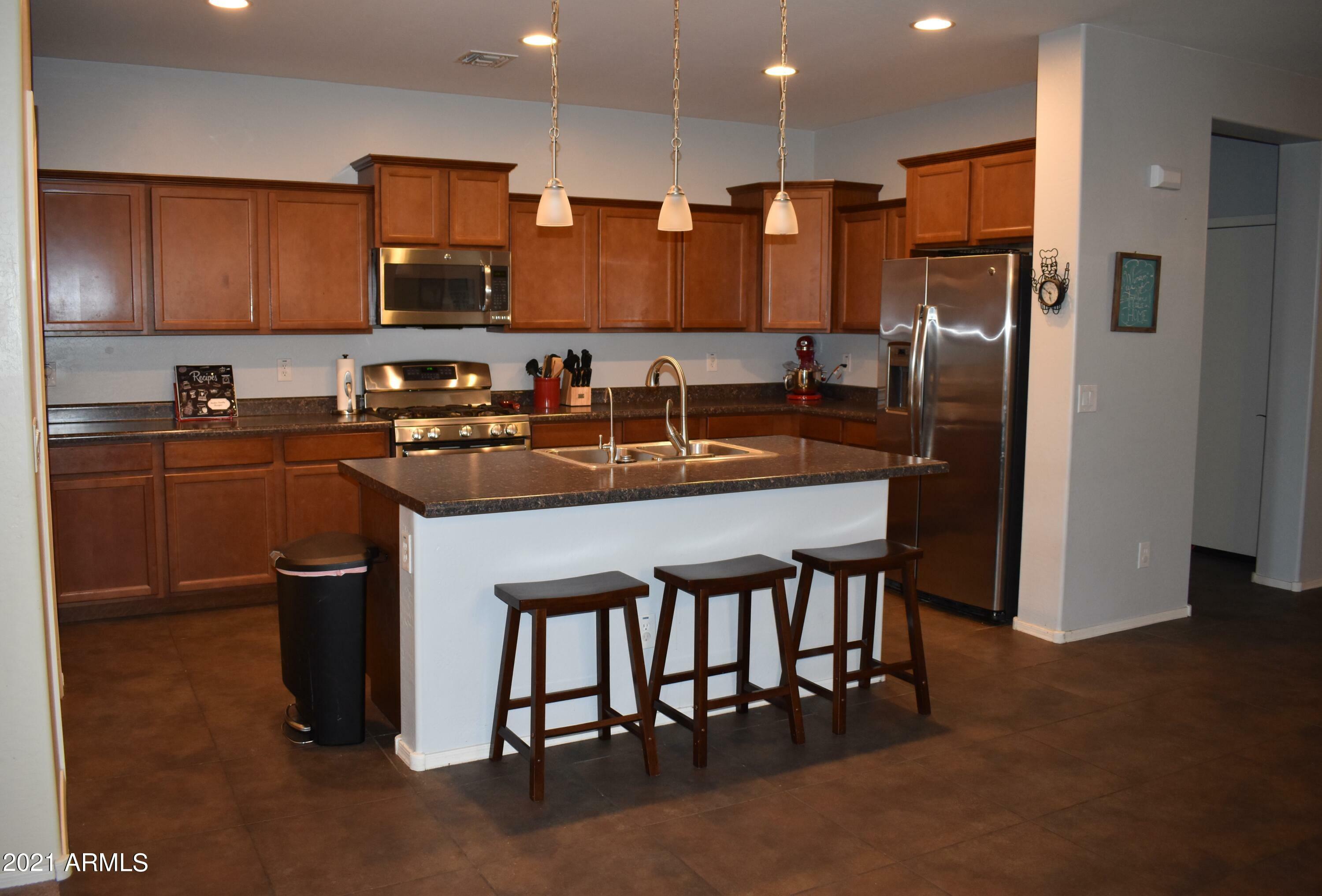 Property Photo: 4046 S 185th Avenue AZ 85338