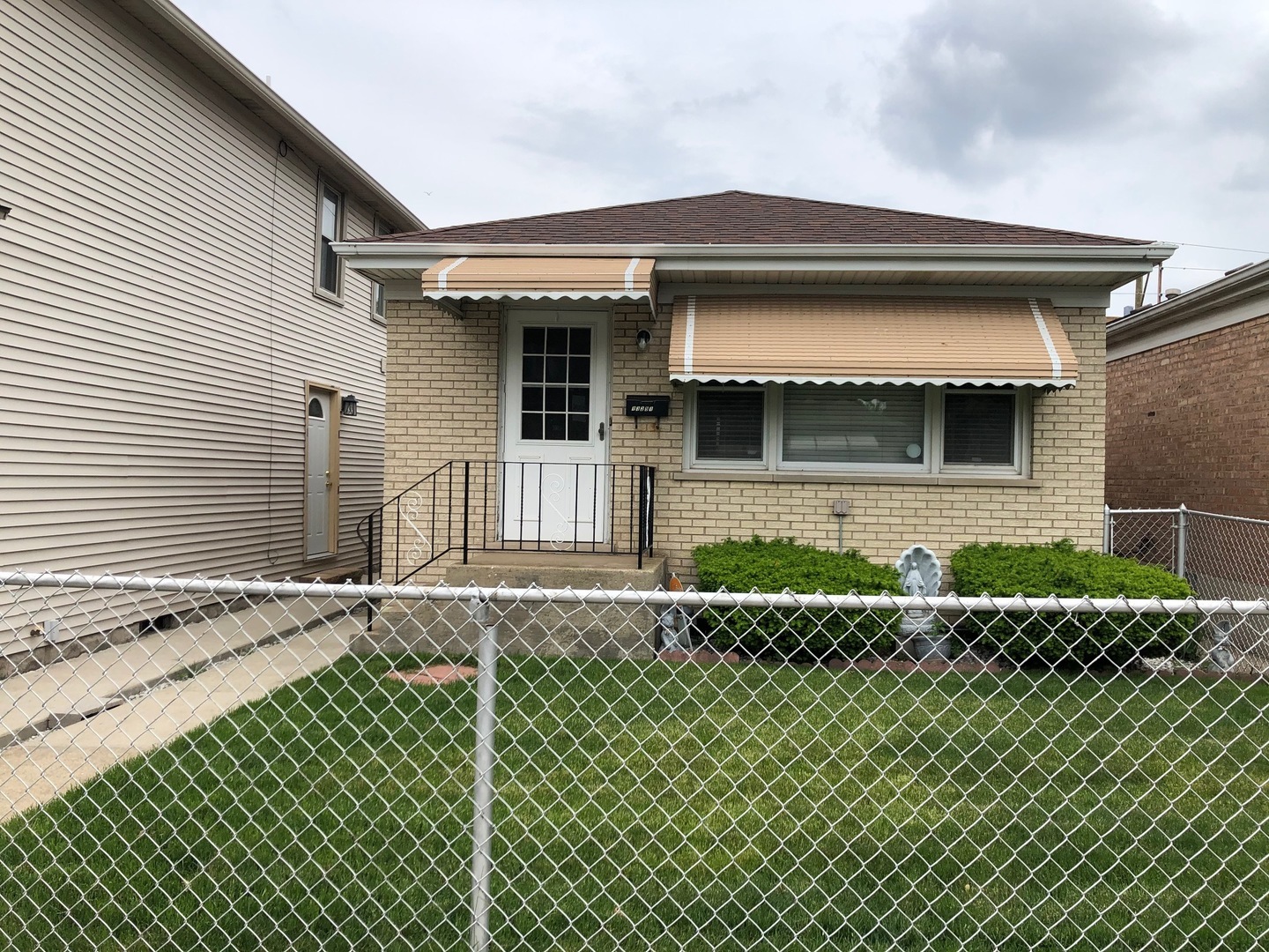 Property Photo:  13251 S Brandon Avenue  IL 60633 