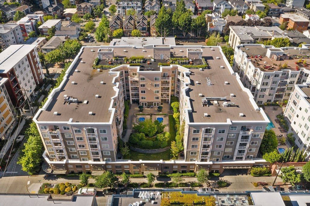 Property Photo:  1545 NW 57th Street 602  WA 98107 