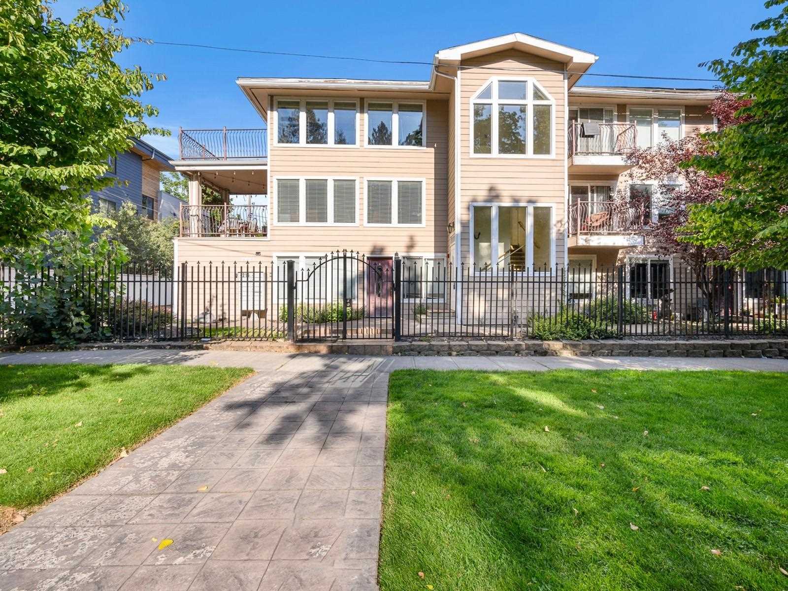 Property Photo: 215 S Chestnut St Unit 7 WA 99201