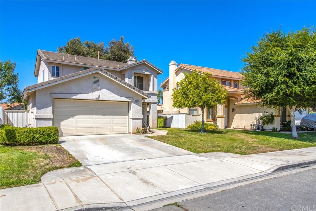 Property Photo: 29133 Whitegate Lane CA 92346