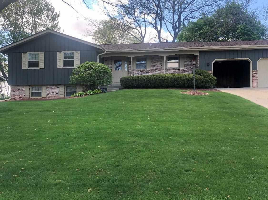 Property Photo:  327 Waveland Rd  WI 53548 