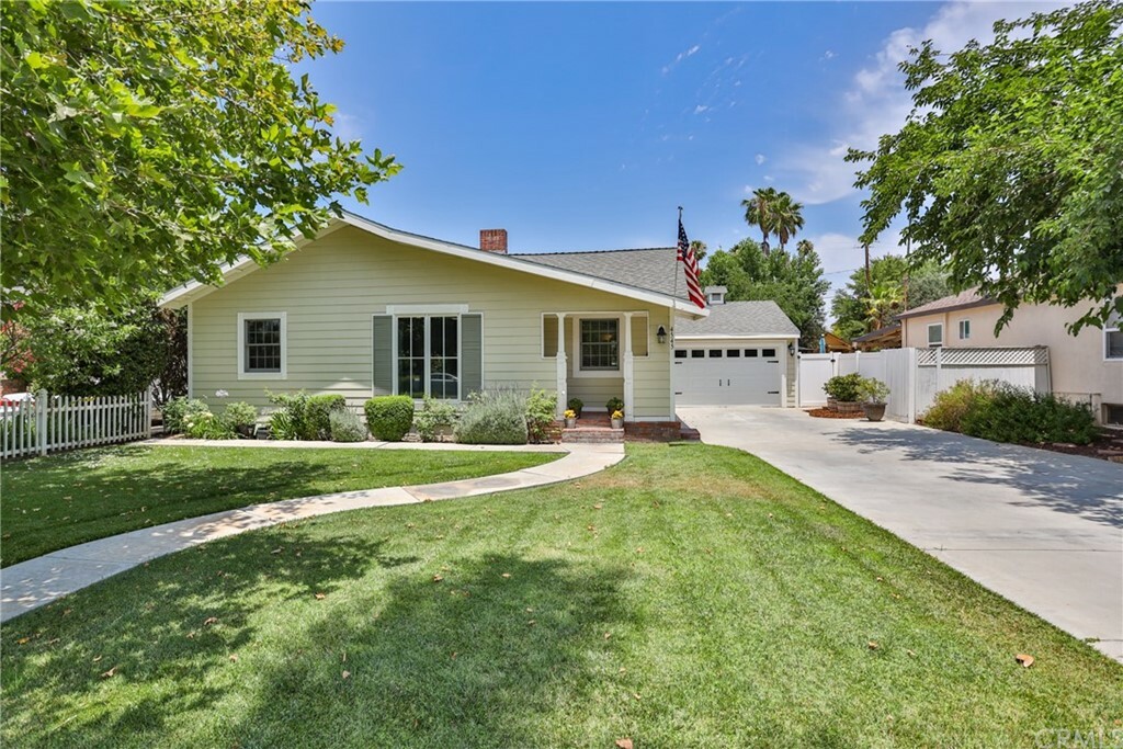 Property Photo:  4545 Oakwood Place  CA 92506 