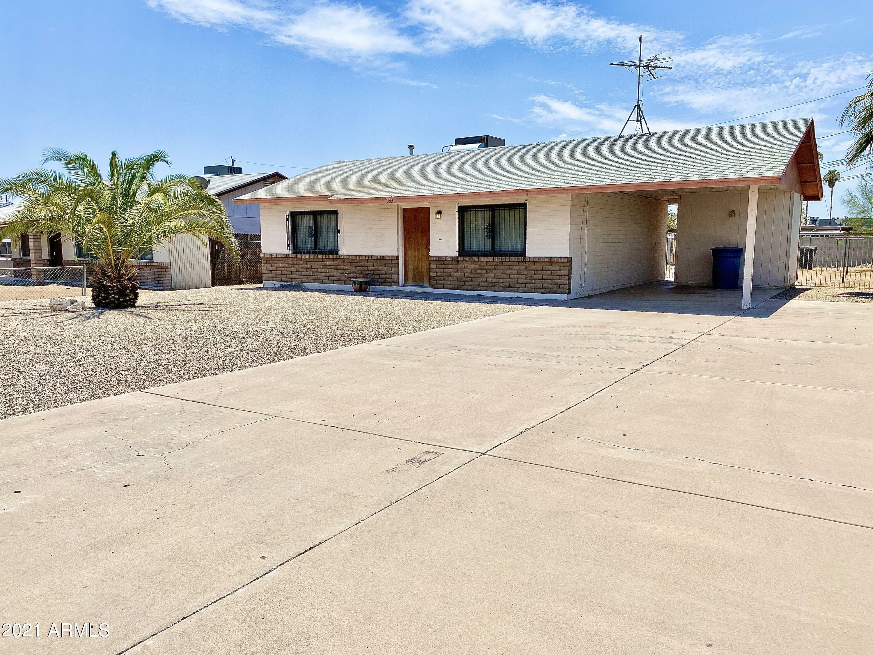 Property Photo:  933 E Harry Street  AZ 85288 