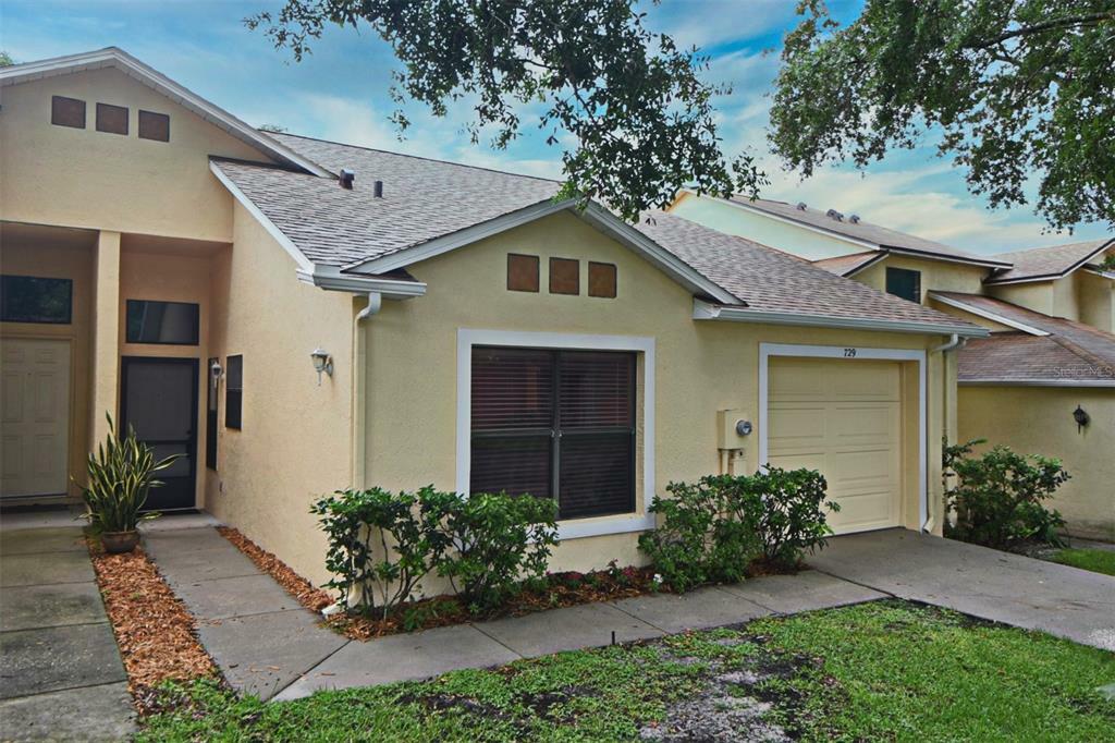 Property Photo:  729 Swan Lane  FL 32701 