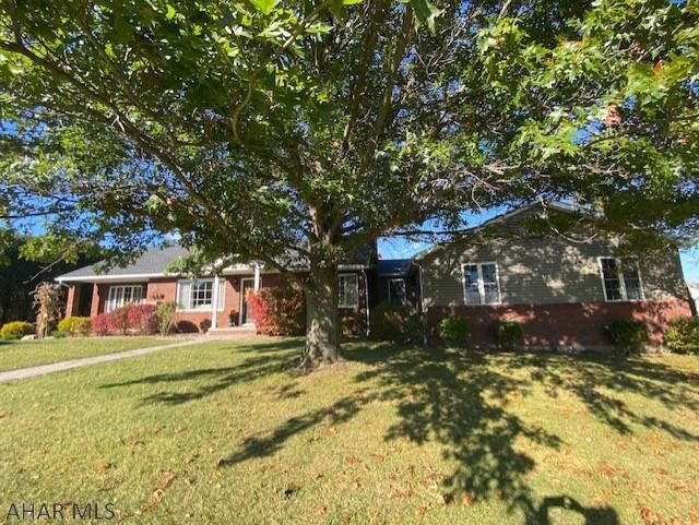 Property Photo:  117 Meadow Lane  PA 15537 