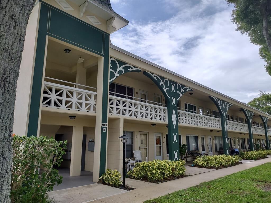 Property Photo: 2400 Franciscan Drive 30 FL 33763