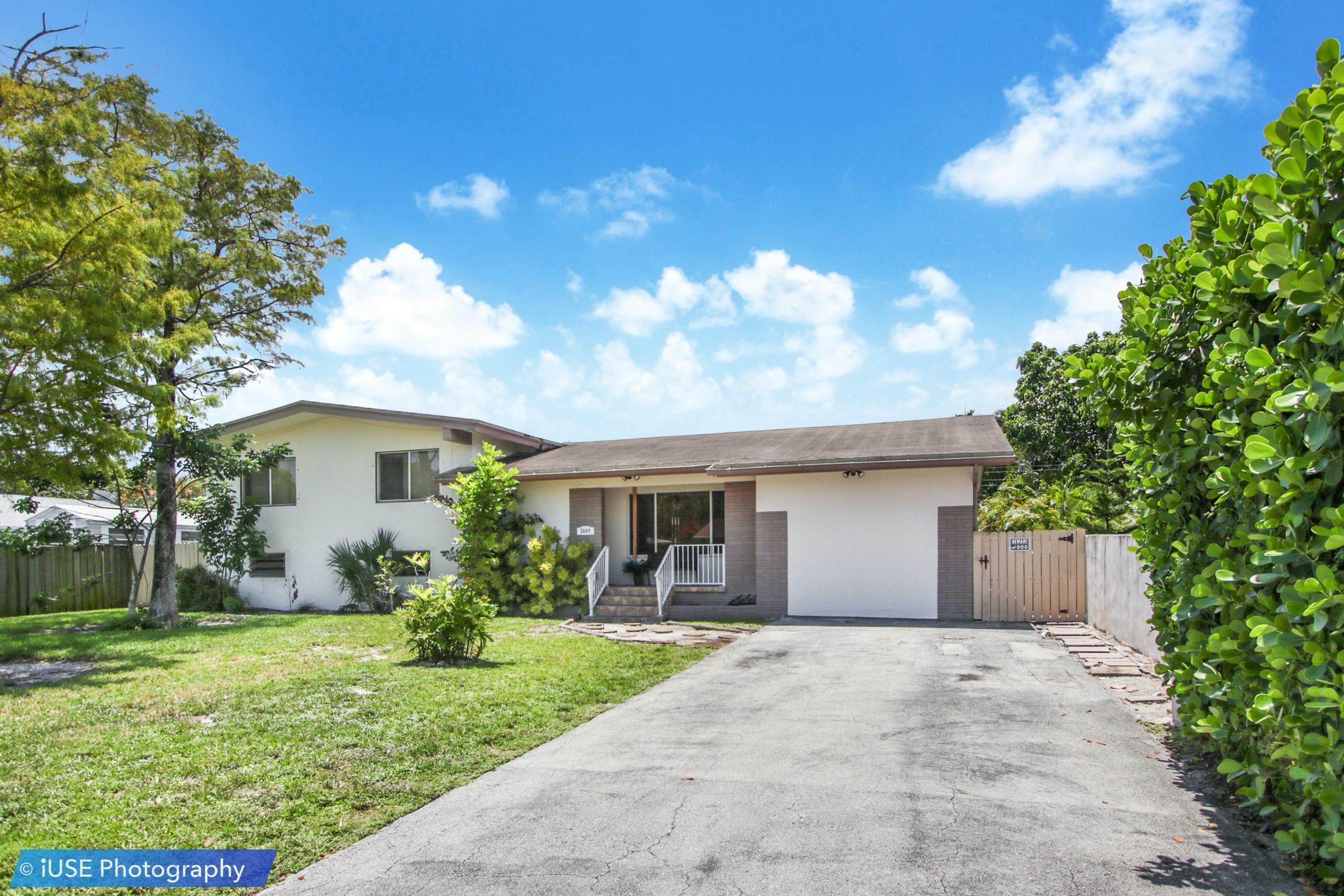 Property Photo:  2609 NW 6th Avenue  FL 33311 