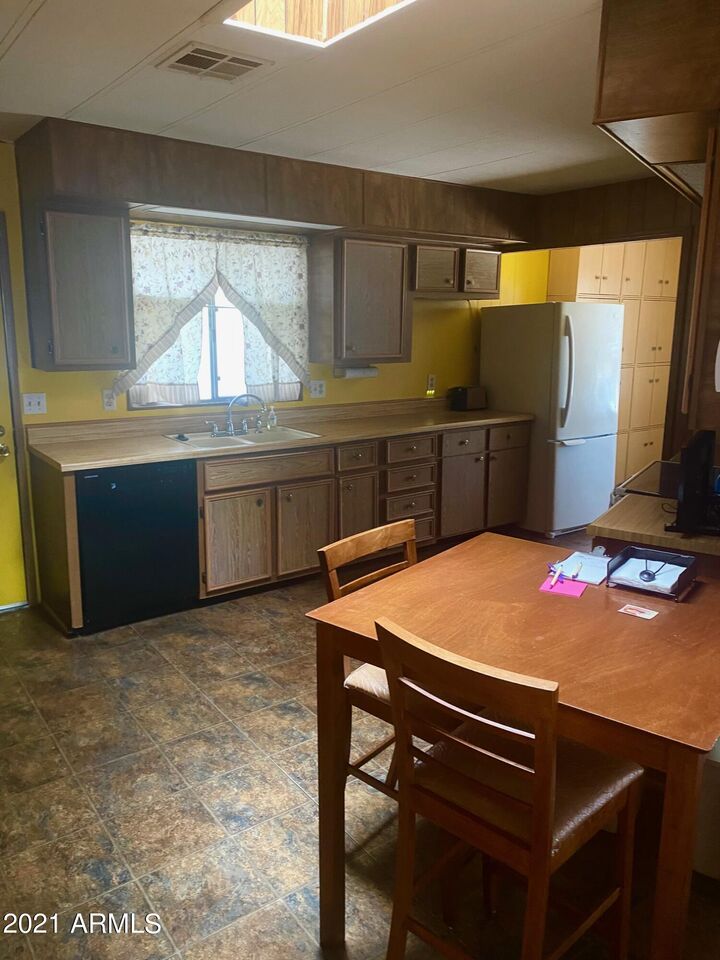 Property Photo: 2535 E Oraibi Drive AZ 85050