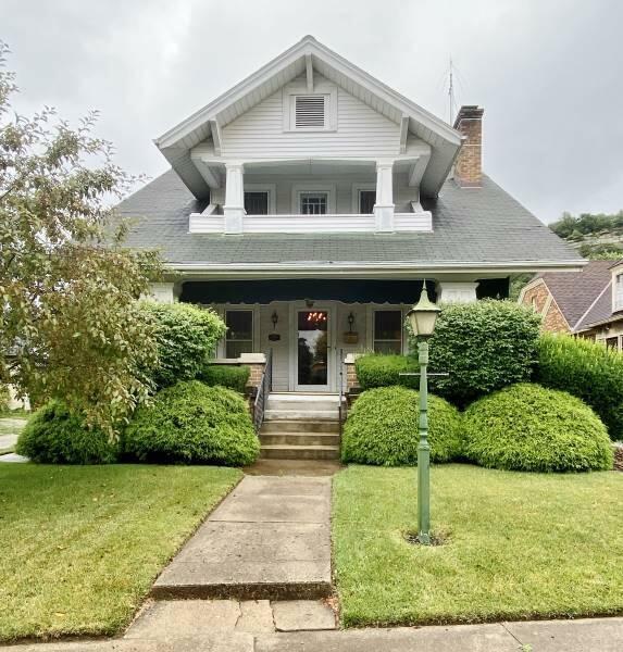 Property Photo:  219 Lake Street  OH 43130 