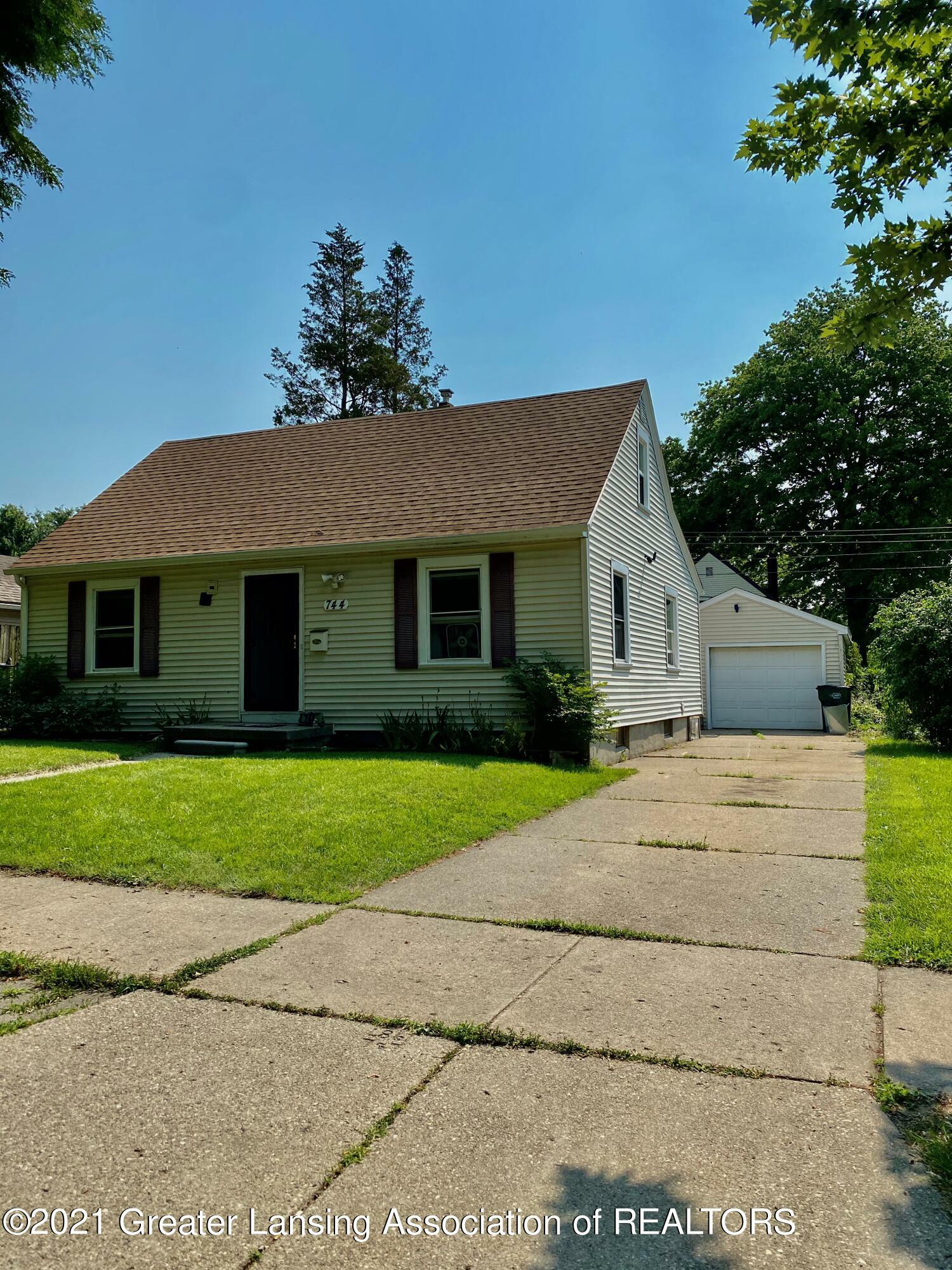 744 Stanley Street  Lansing MI 48915 photo