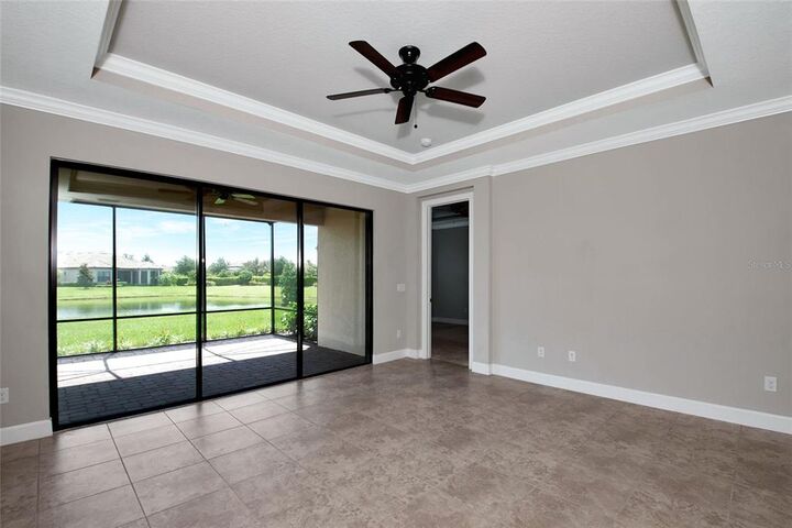 Property Photo:  10102 Highland Park Place  FL 34221