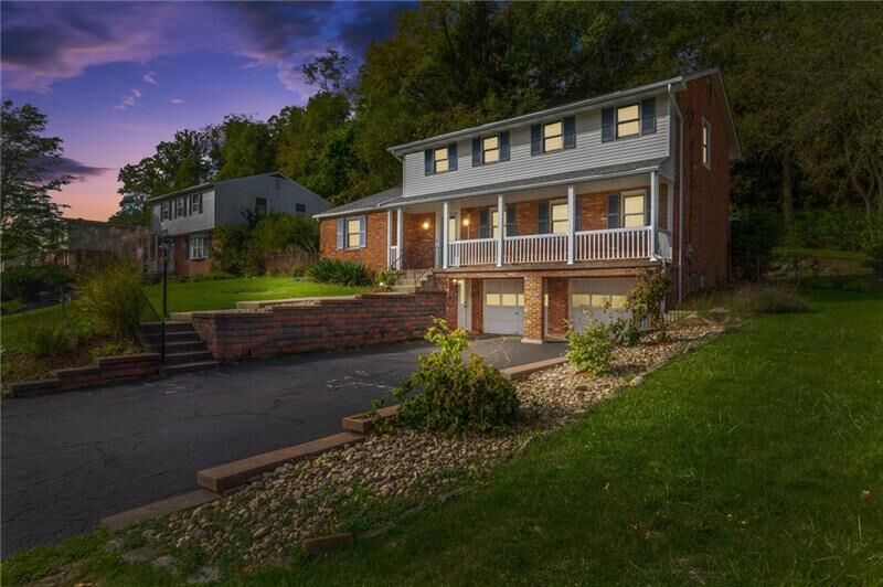 Property Photo:  8761 Casa Grande Dr  PA 15237 