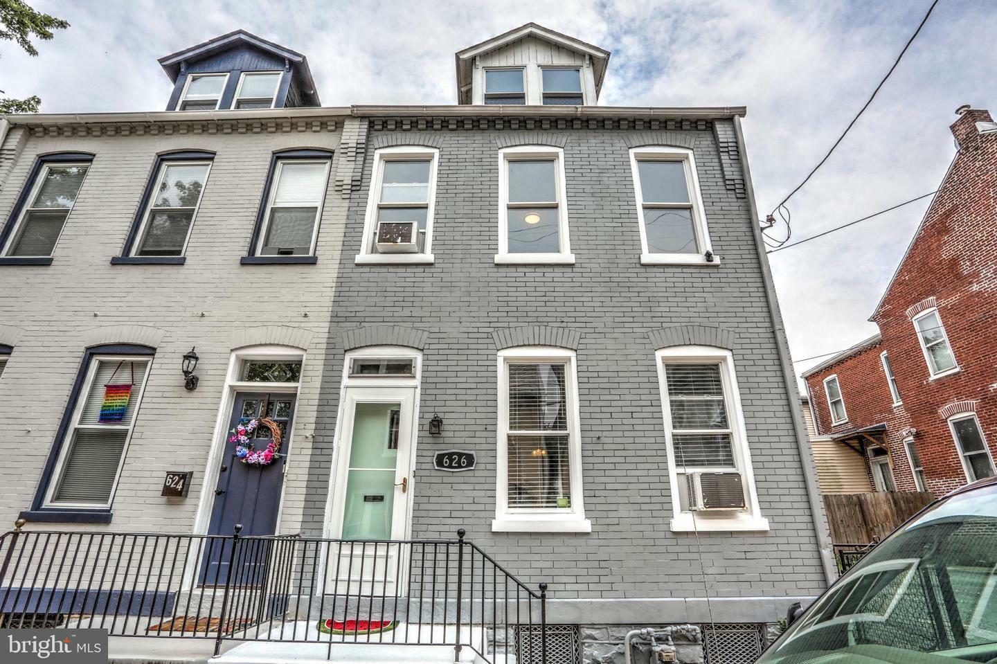 Property Photo:  626 W Vine Street  PA 17603 