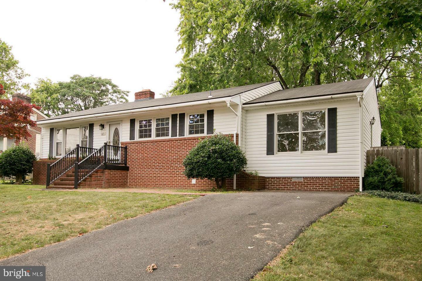 Property Photo:  421 Beechcroft Road  VA 22601 