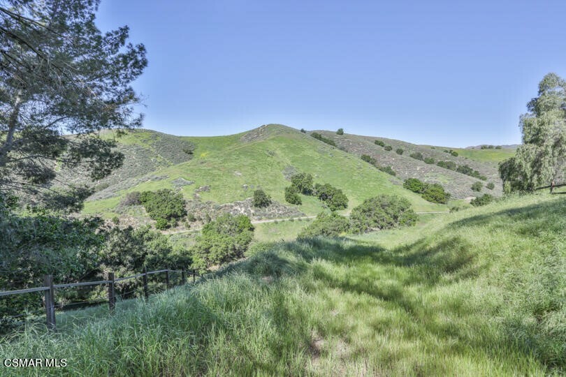 Property Photo:  6015 Lapworth Drive  CA 91301 