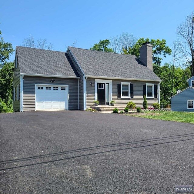 Property Photo:  15 Commodore Drive  NJ 07849 