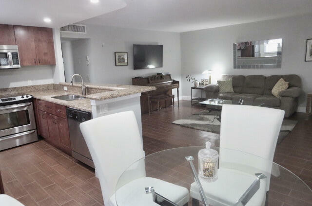 Property Photo: 640 Brittany N FL 33446