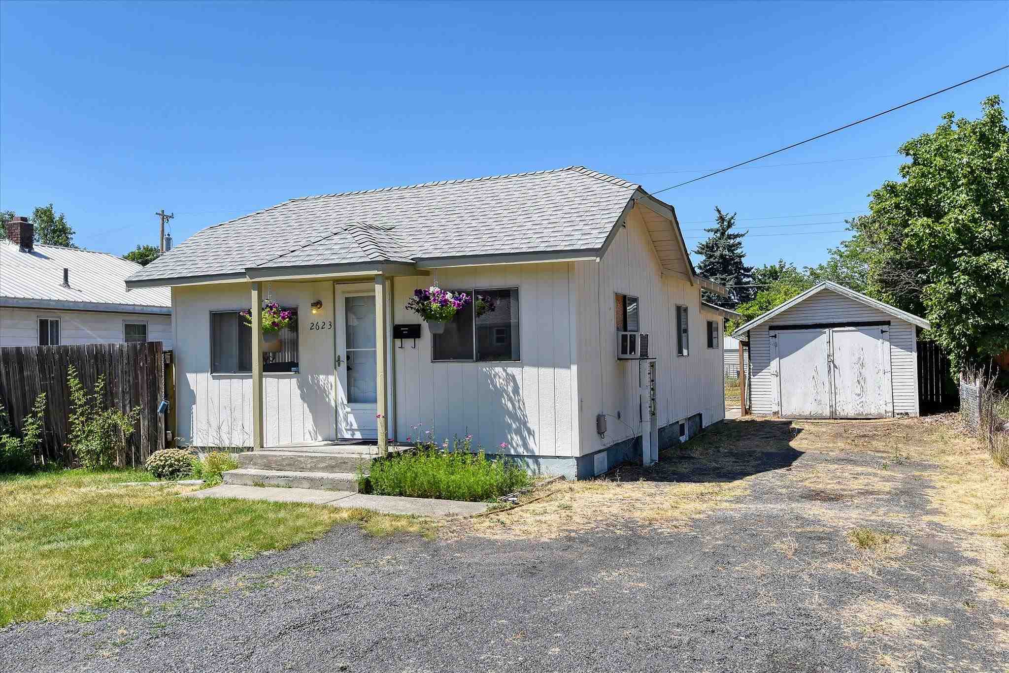 2623 N Magnolia St  Spokane WA 99207 photo