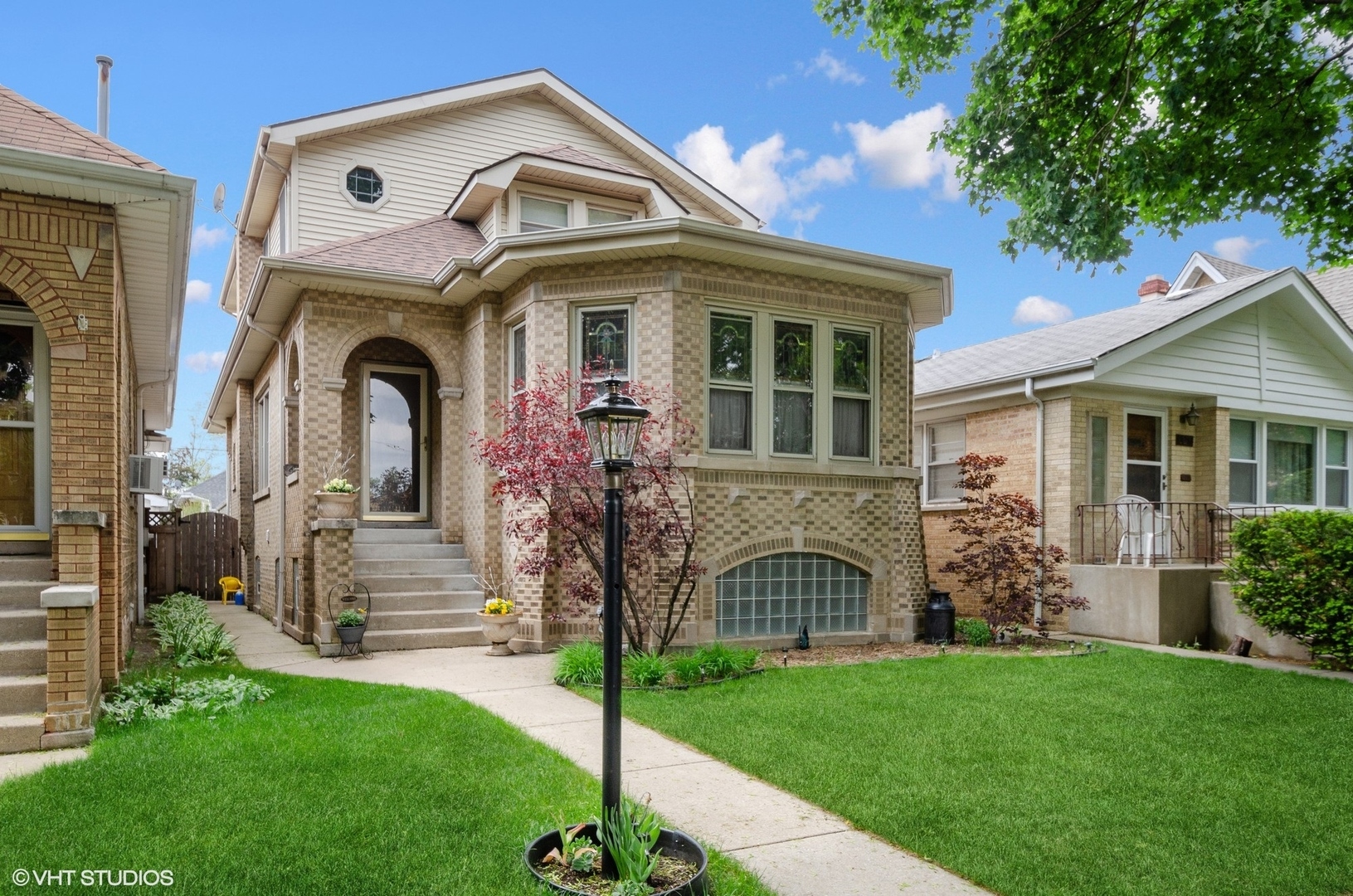 Property Photo: 6012 N Mason Avenue IL 60646