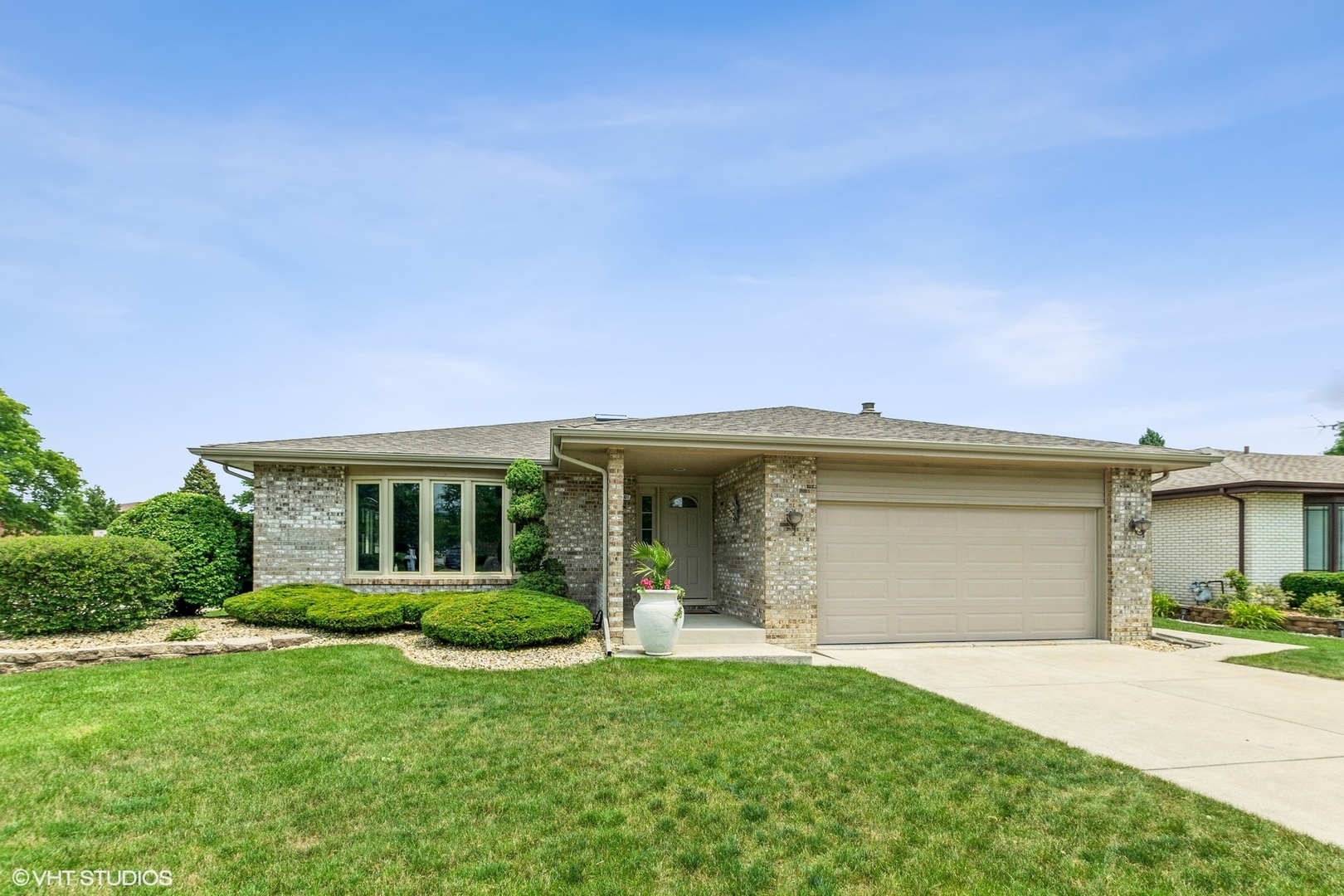 15501 Brianne Lane  Oak Forest IL 60452 photo