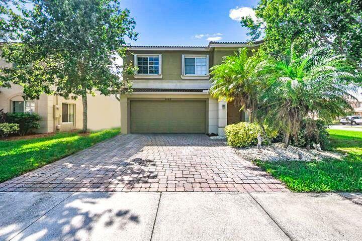 Property Photo:  5508 SE Graham Drive  FL 34997 