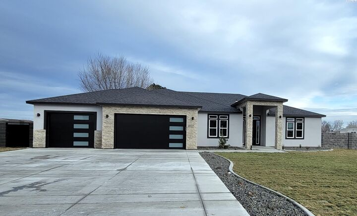 2917 Road 100  Pasco WA 99301 photo